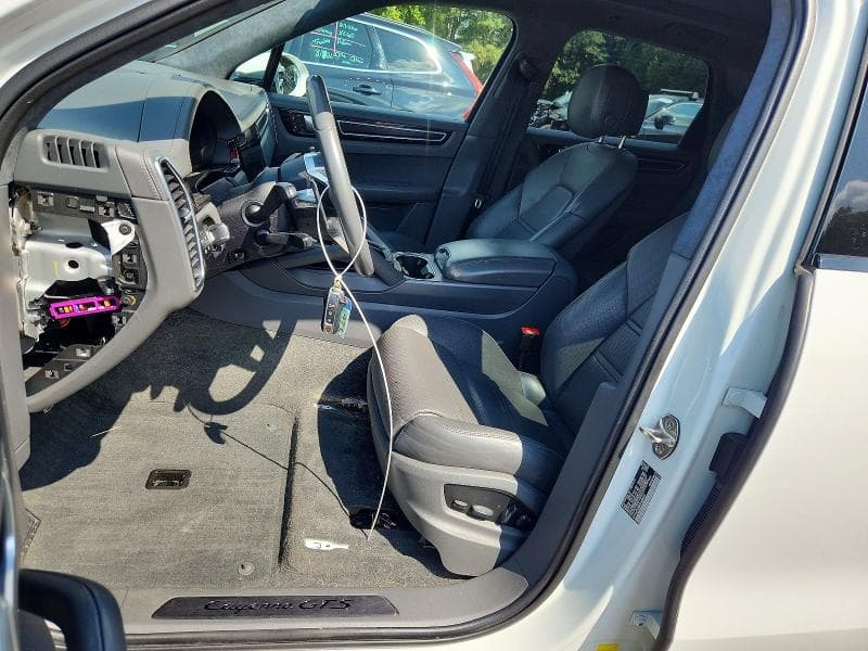 2022 PORSCHE CAYENNE GTS 7