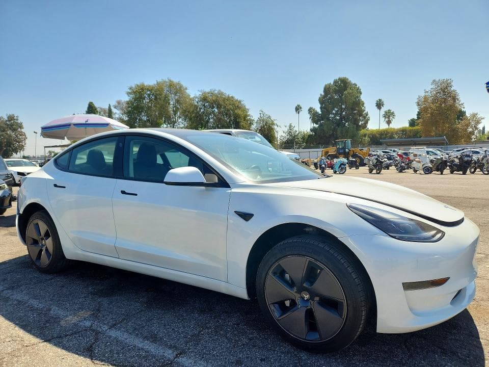 2023 TESLA MODEL 3 4