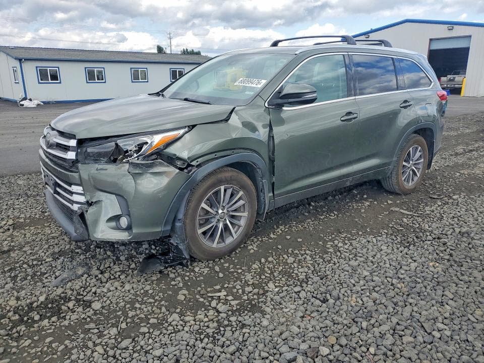 2017 TOYOTA HIGHLANDER XLE - 1