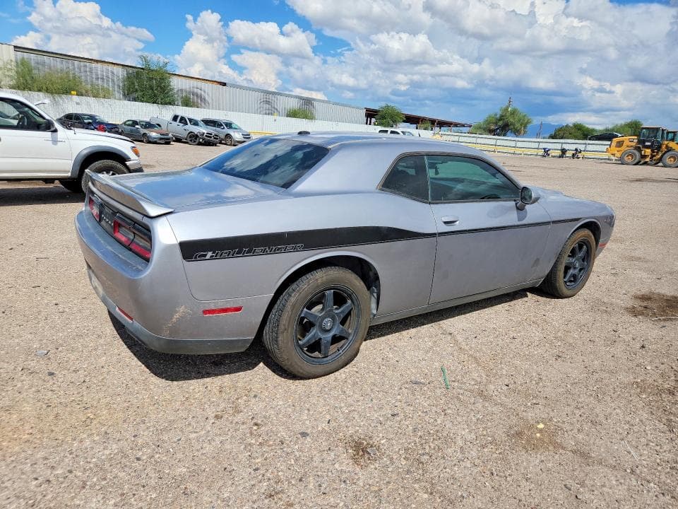 2018 DODGE CHALLENGER SXT 3
