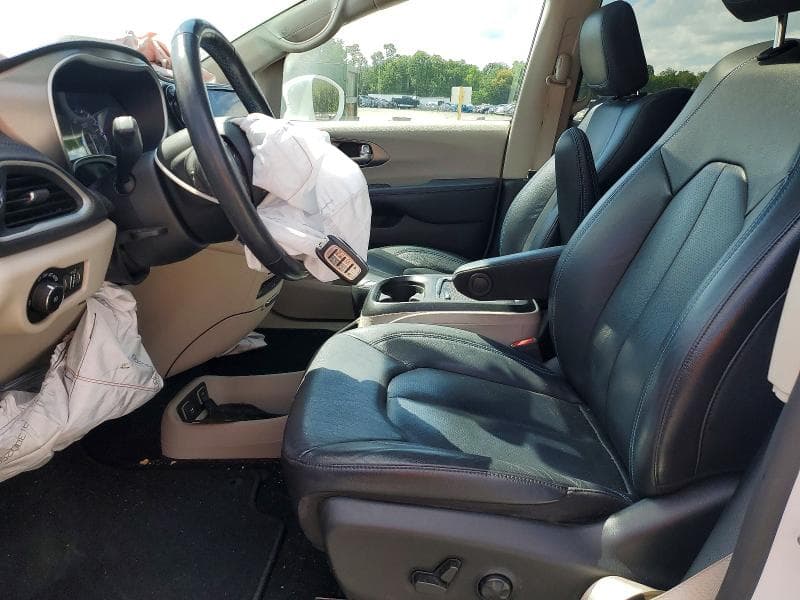 2021 CHRYSLER PACIFICA TOURING L 7