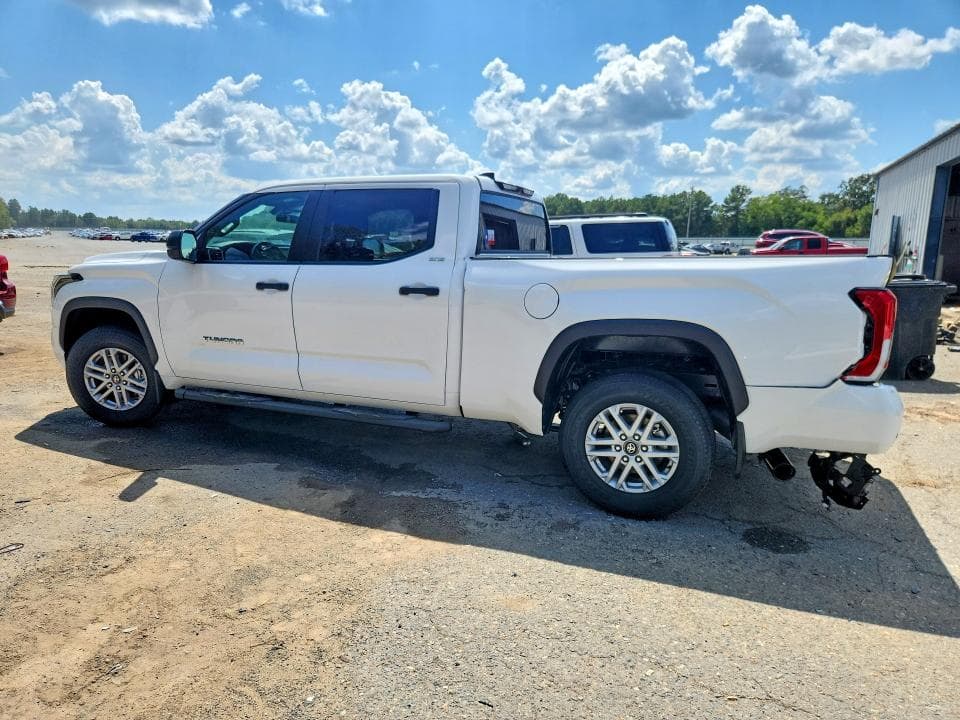 2026 TOYOTA TUNDRA CREWMAX SR5 2