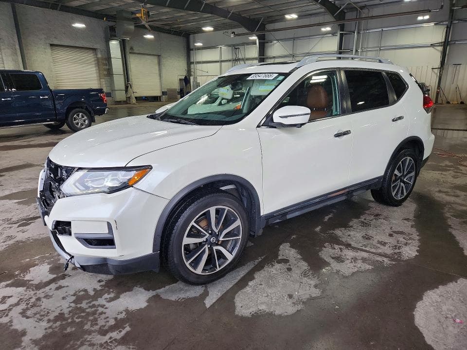 2017 NISSAN ROGUE SL