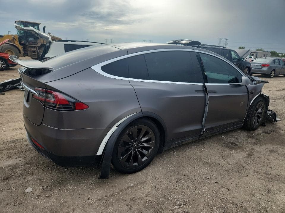 2020 TESLA MODEL X 3