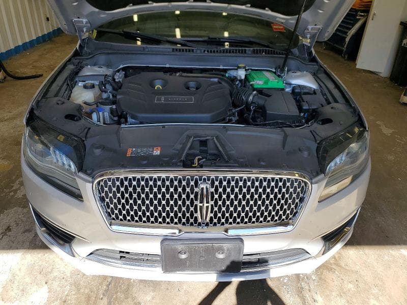 2019 LINCOLN MKZ 11