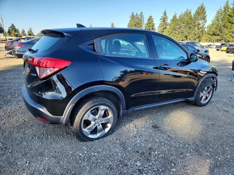 2017 HONDA HR-V LX 3