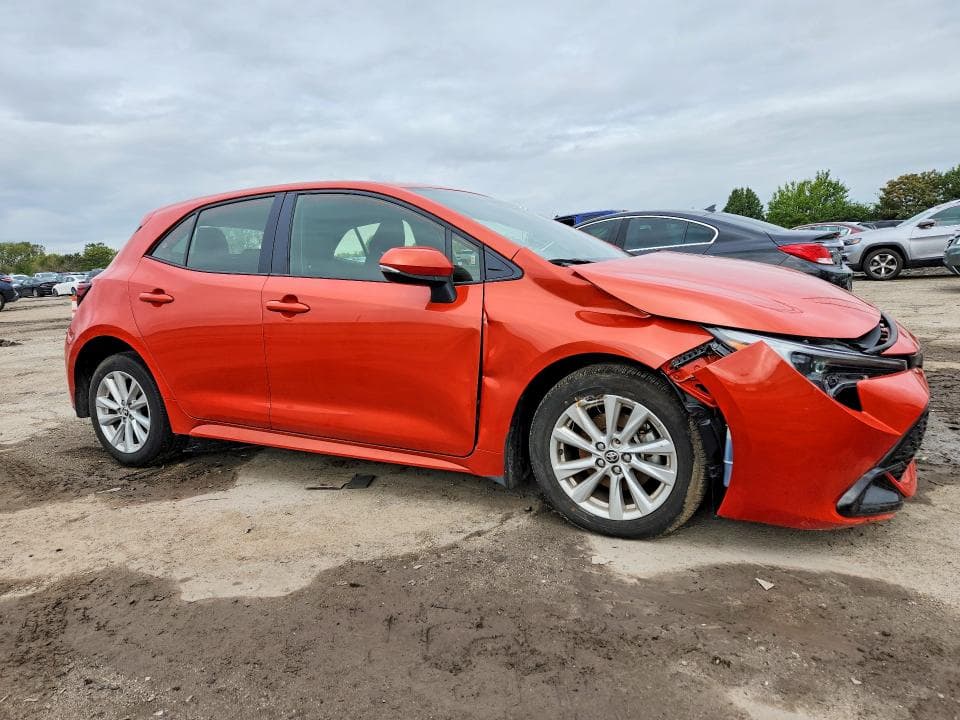 2024 TOYOTA COROLLA HATCHBACK SE 4