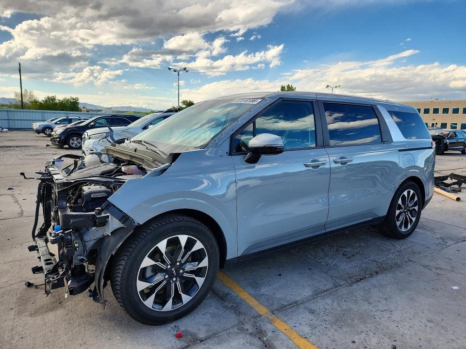 2024 KIA CARNIVAL EX