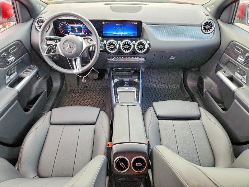 2025 MERCEDES-BENZ GLA 250 4MATIC 8