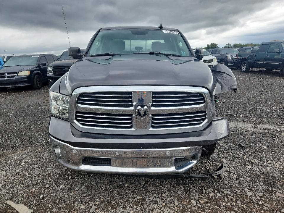 2017 RAM 1500 SLT 5