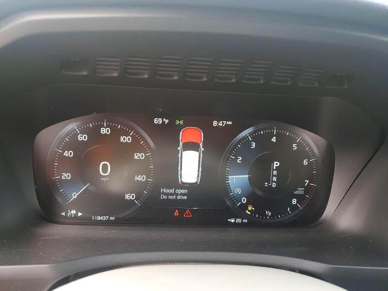 2017 VOLVO XC90 T6 9