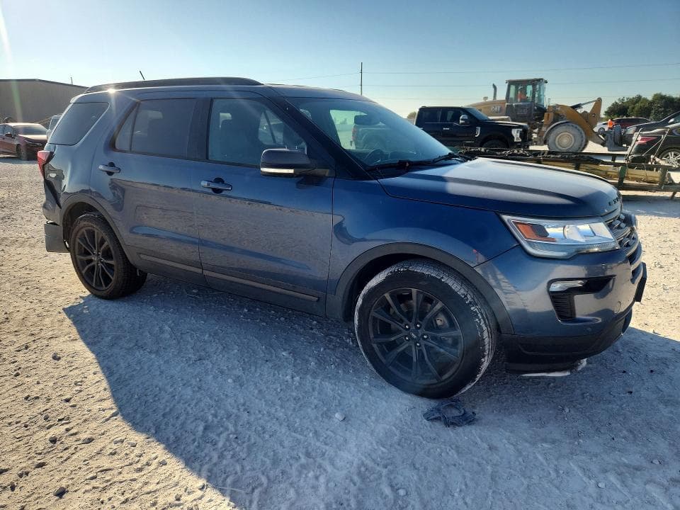 2018 FORD EXPLORER XLT 4