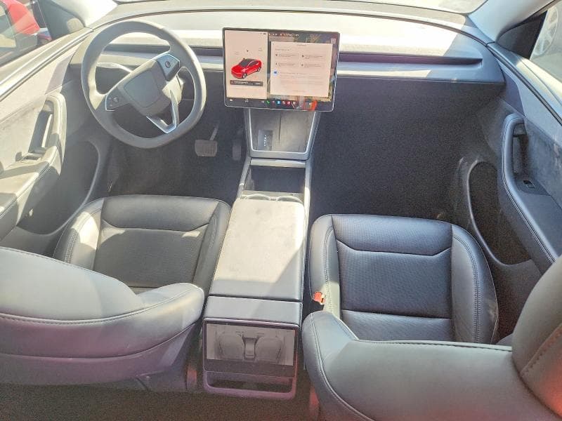 2026 TESLA MODEL Y 8
