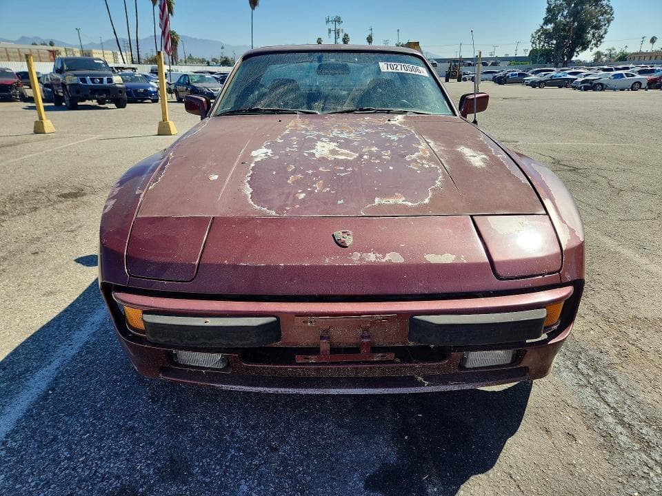 1984 PORSCHE 944 5