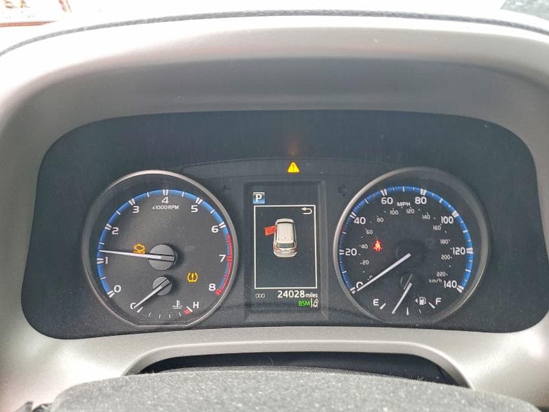 2018 TOYOTA RAV4 XLE 9