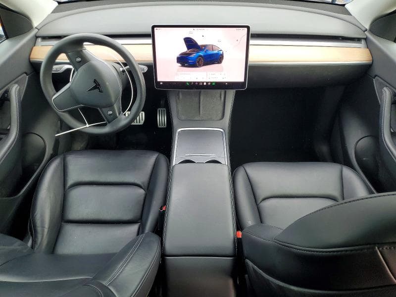 2022 TESLA MODEL Y 8