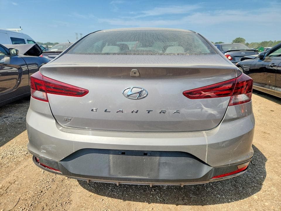 2020 HYUNDAI ELANTRA SE 6