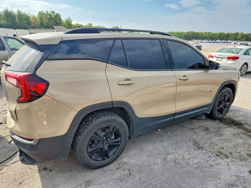2022 GMC TERRAIN AT4 3