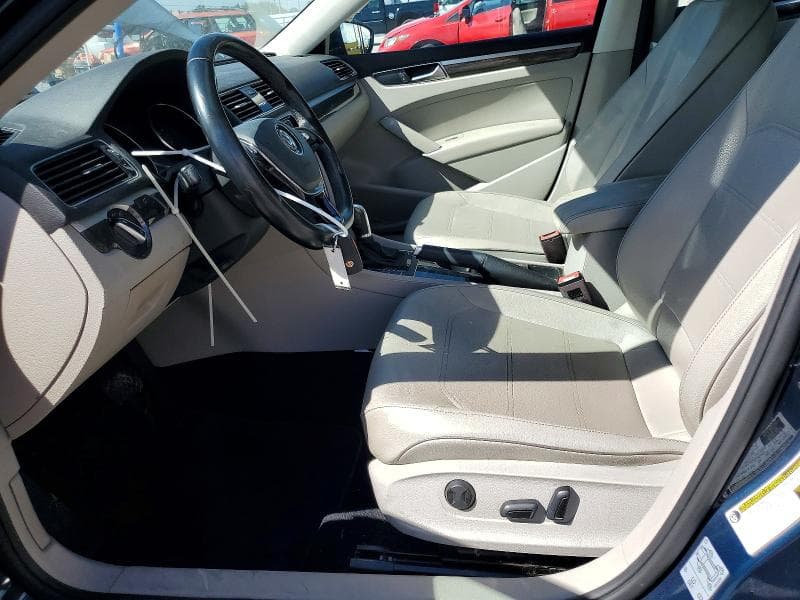 2018 VOLKSWAGEN PASSAT SE 7