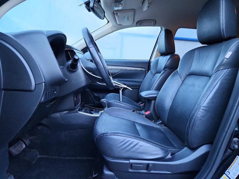 2019 MITSUBISHI OUTLANDER SE 7