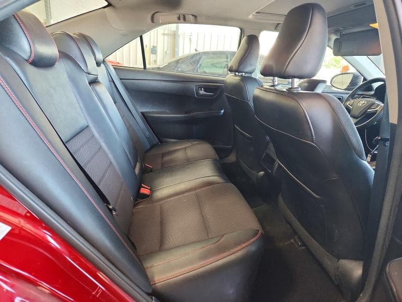 2017 TOYOTA CAMRY SE 10