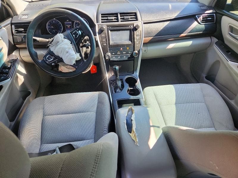 2017 TOYOTA CAMRY LE 8