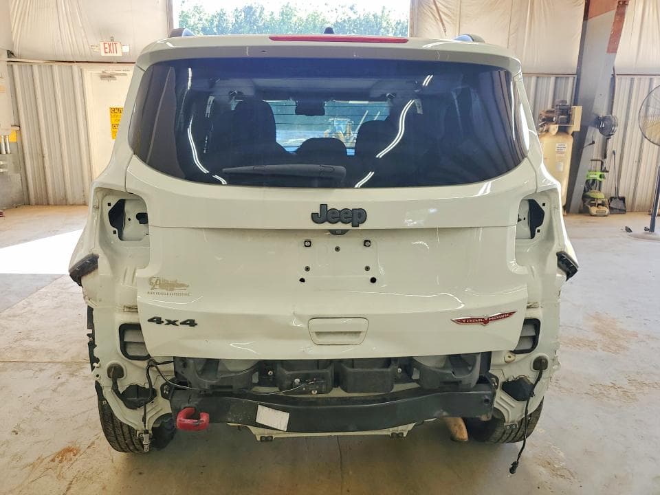 2020 JEEP RENEGADE TRAILHAWK 6