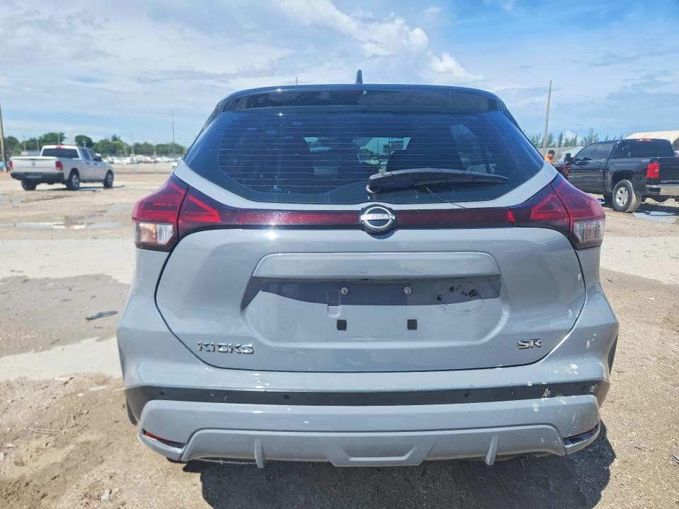 2023 NISSAN KICKS SR 6