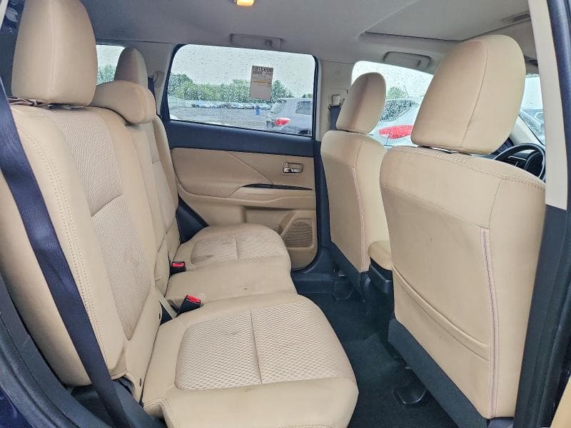 2018 MITSUBISHI OUTLANDER SE 10