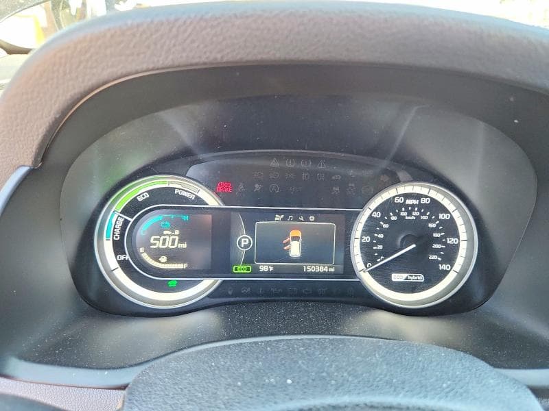 2017 KIA NIRO LX 9