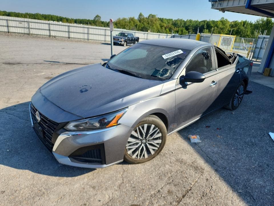 2024 NISSAN ALTIMA SV