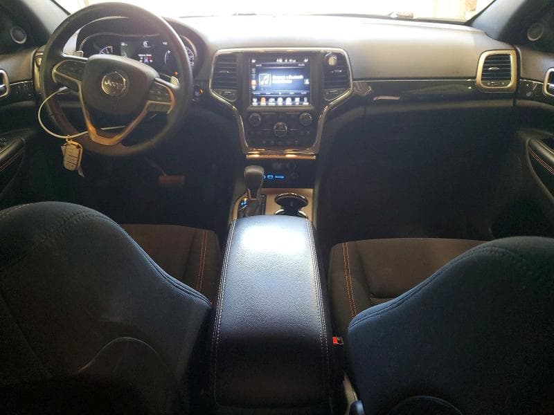 2017 JEEP GRAND CHEROKEE LAREDO 8