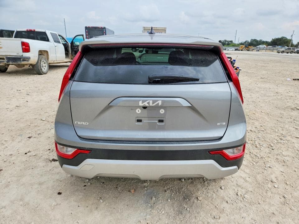 2026 KIA NIRO LX 6