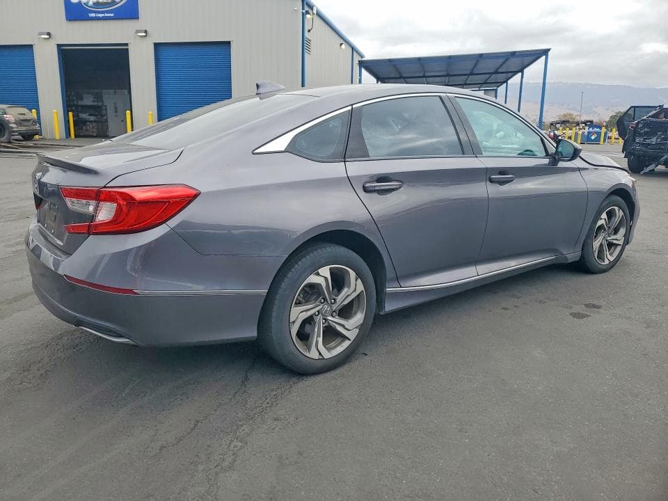 2018 HONDA ACCORD EX 3