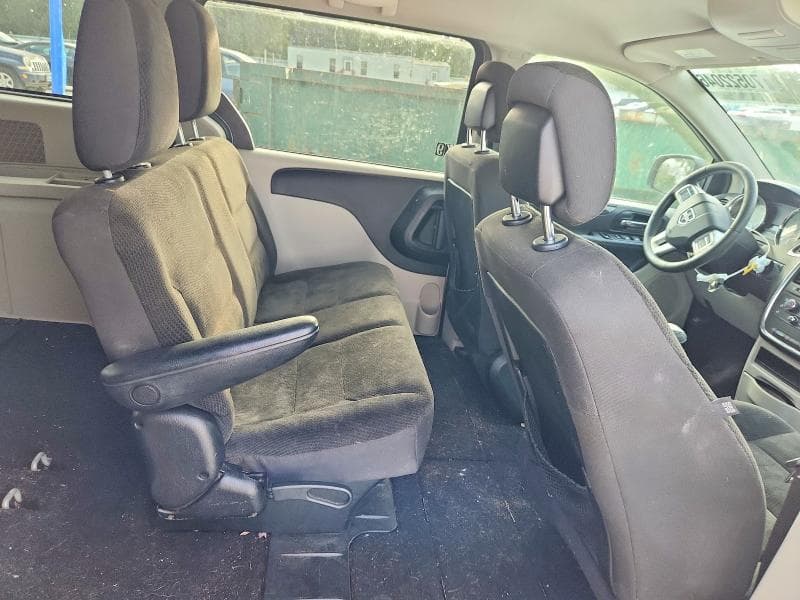 2017 DODGE GRAND CARAVAN SE 11
