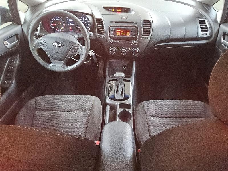 2017 KIA FORTE LX 8