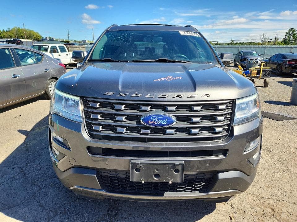 2017 FORD EXPLORER XLT 5