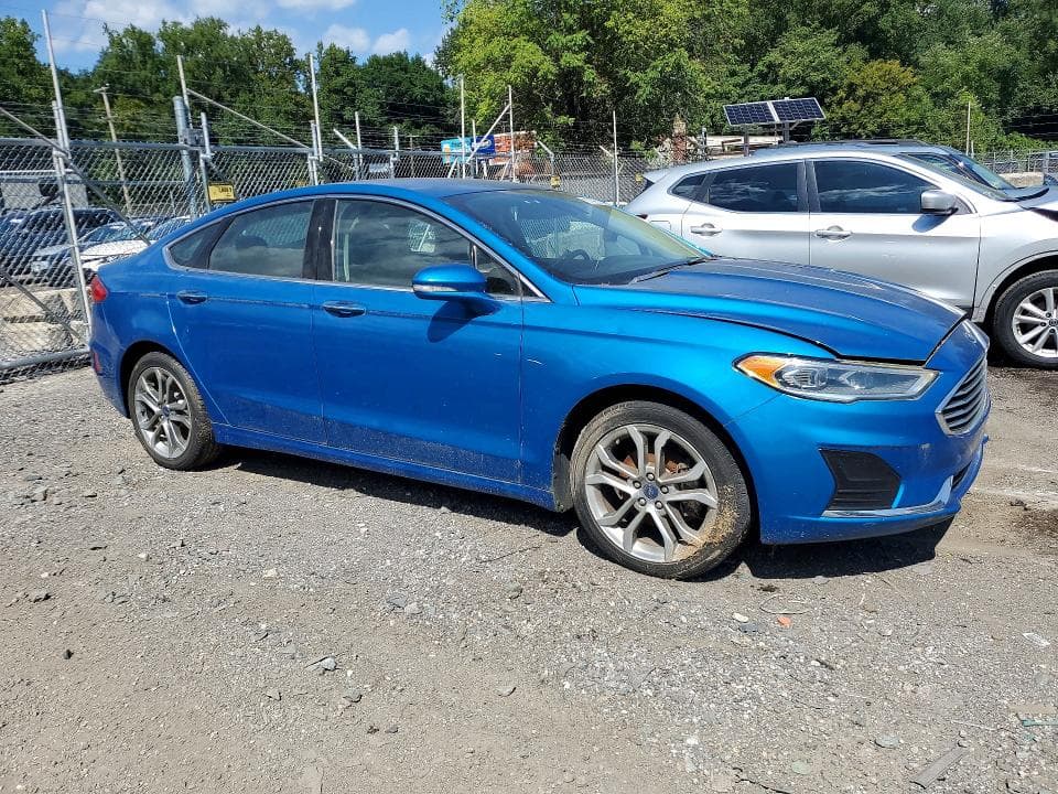 2019 FORD FUSION SEL 4