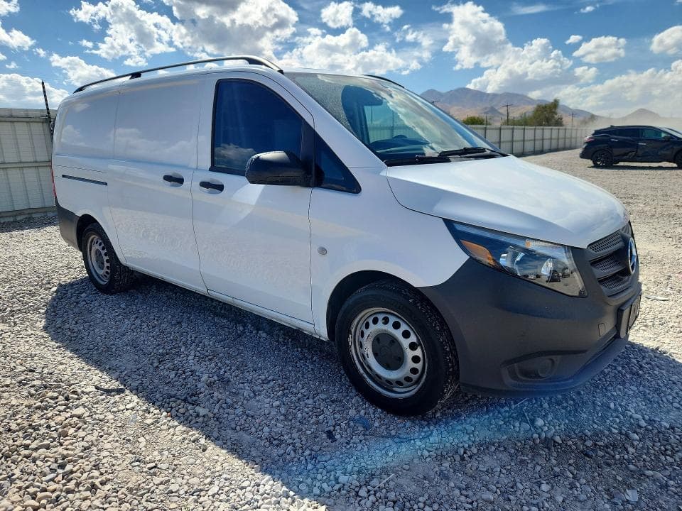 2018 MERCEDES-BENZ METRIS 4