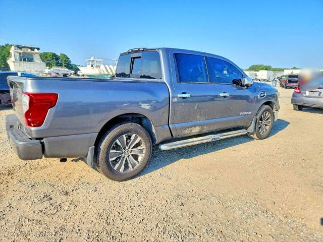 2017 NISSAN TITAN SL 3