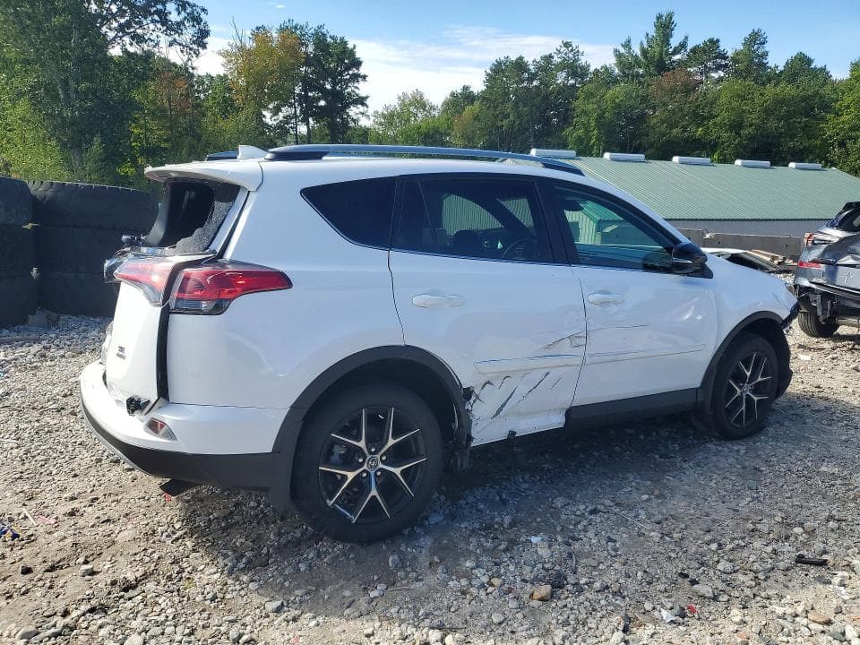2017 TOYOTA RAV4 SE 3