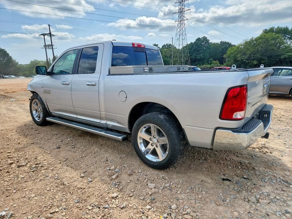 2017 RAM 1500 SLT 2
