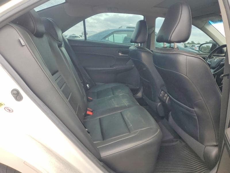 2017 TOYOTA CAMRY HYBRID XLE 10