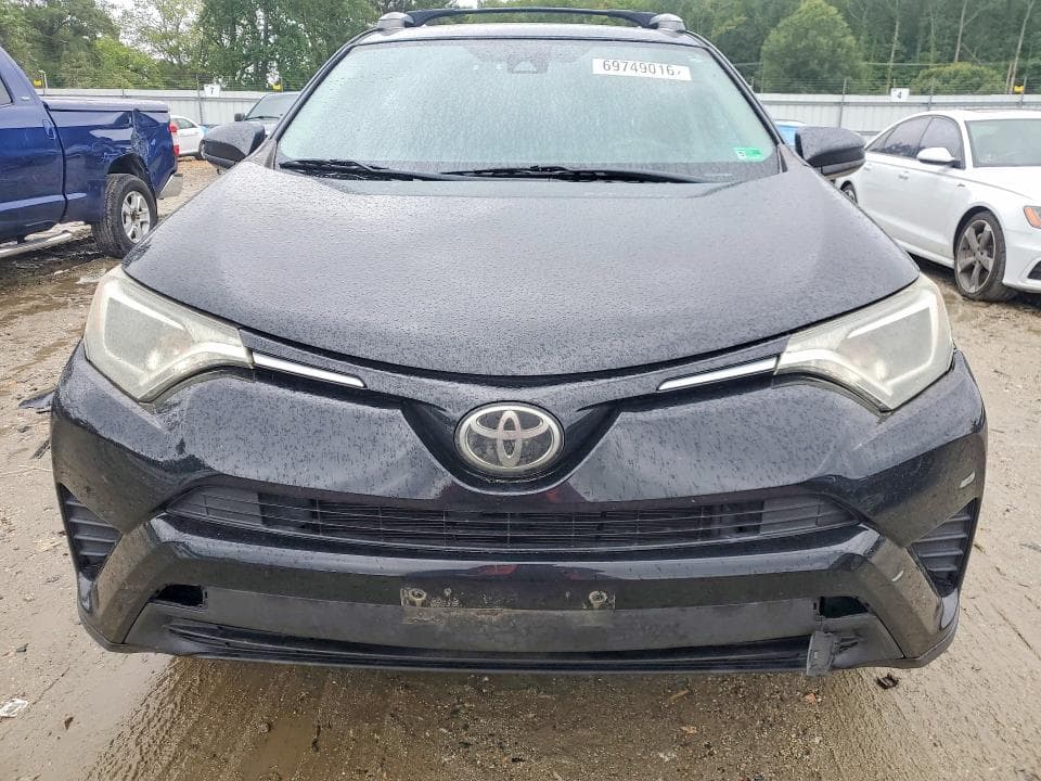 2017 TOYOTA RAV4 LE 5