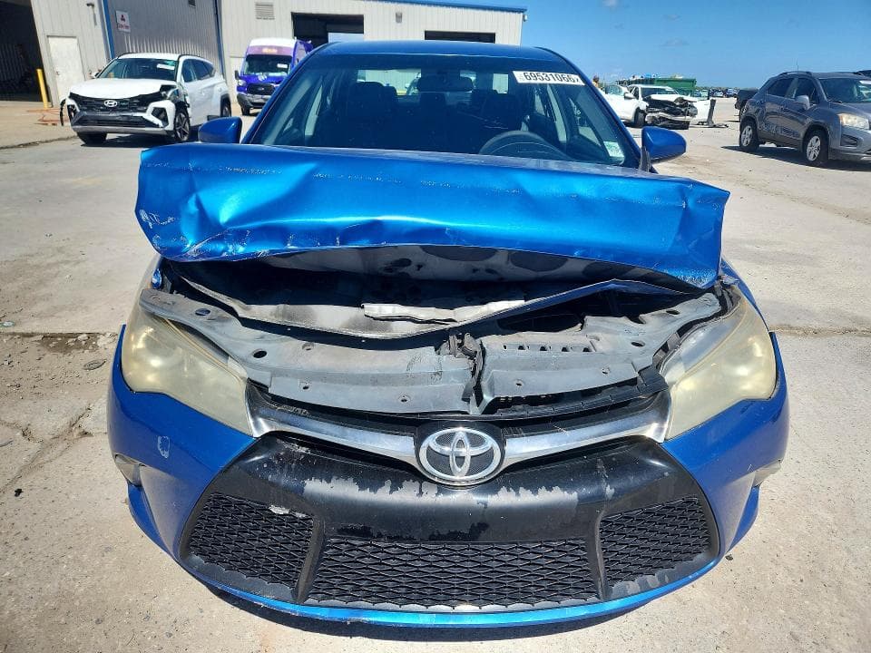 2017 TOYOTA CAMRY SE 5