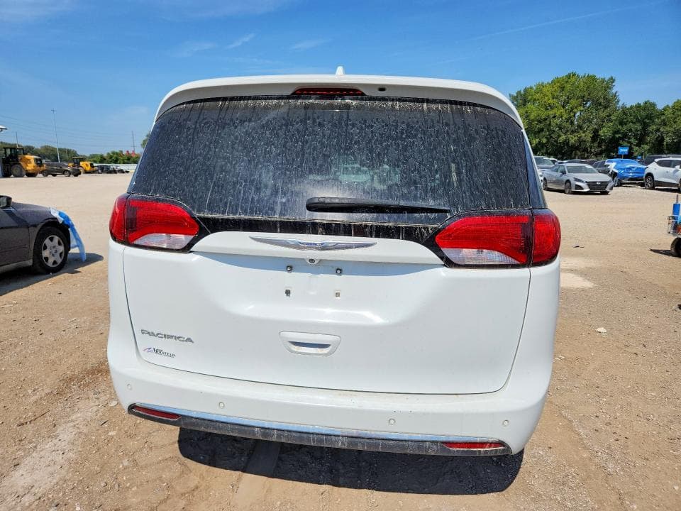 2018 CHRYSLER PACIFICA TOURING L PLUS 6