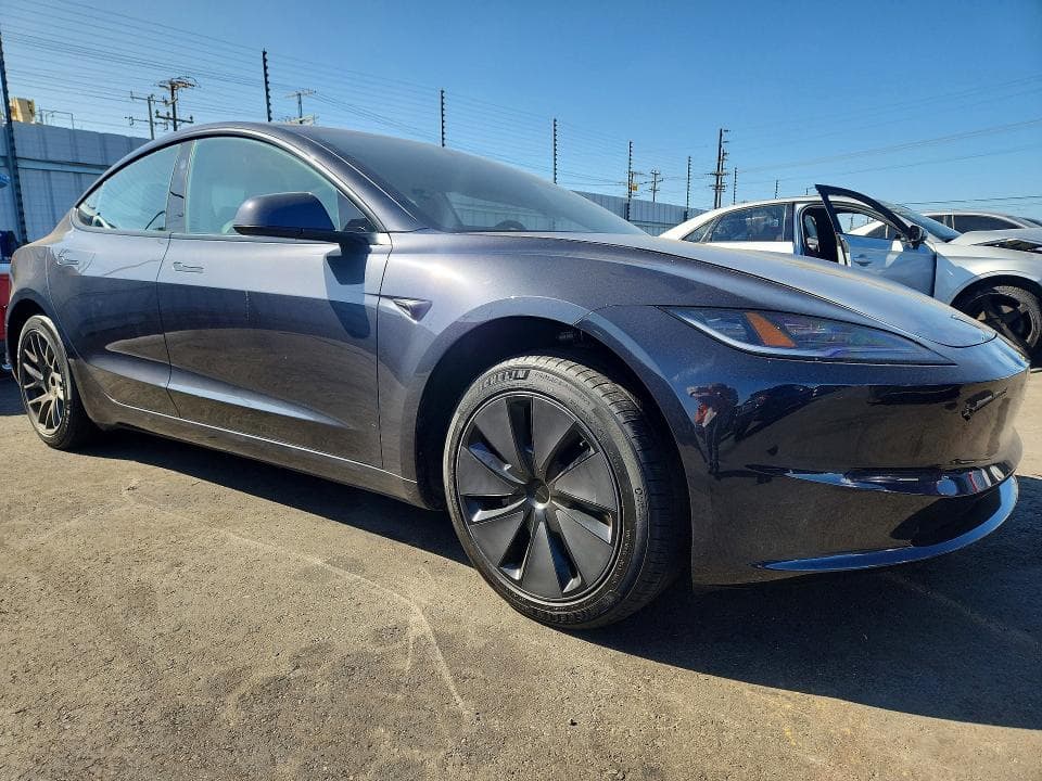 2025 TESLA MODEL 3 4