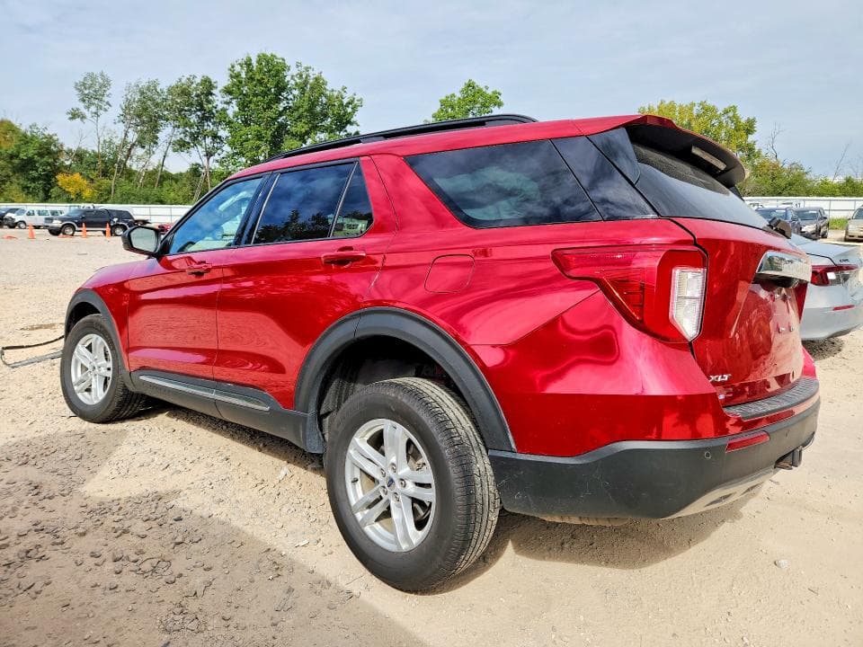 2021 FORD EXPLORER XLT 2