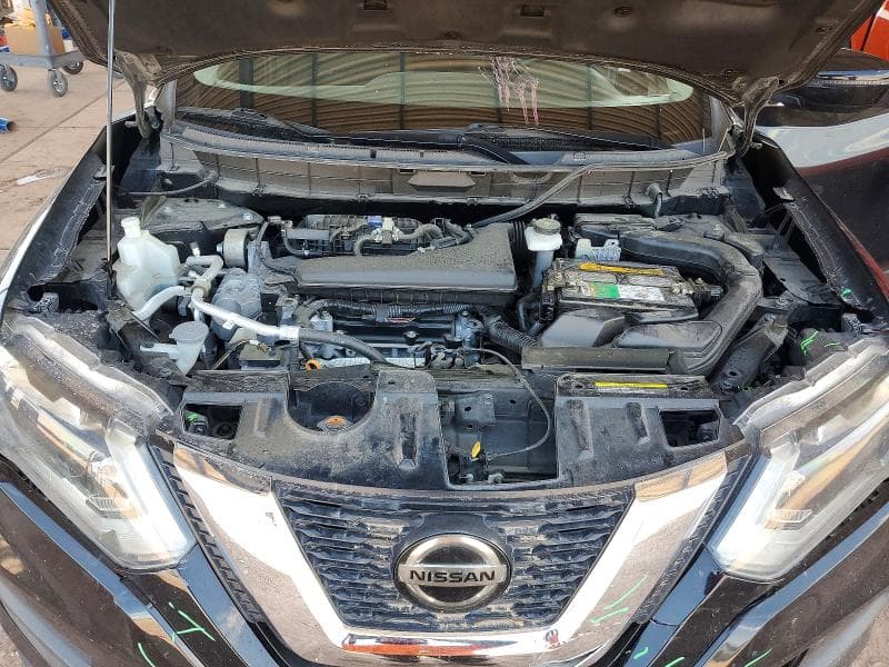 2019 NISSAN ROGUE S 11
