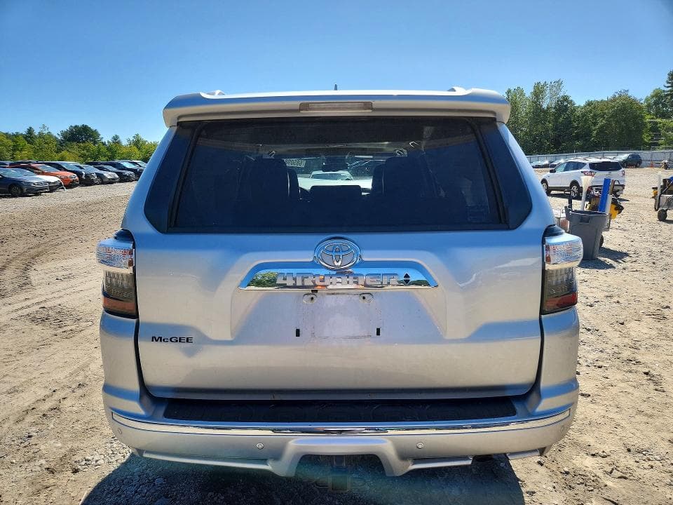 2017 TOYOTA 4RUNNER LIMITED 6
